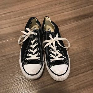 Black converse